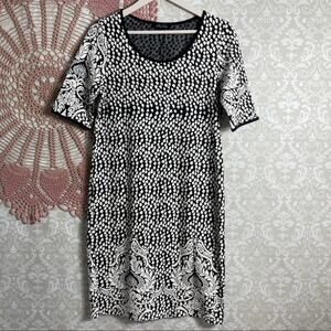 5/$30 Melissa Paige Knit Sweater Dress Black White L